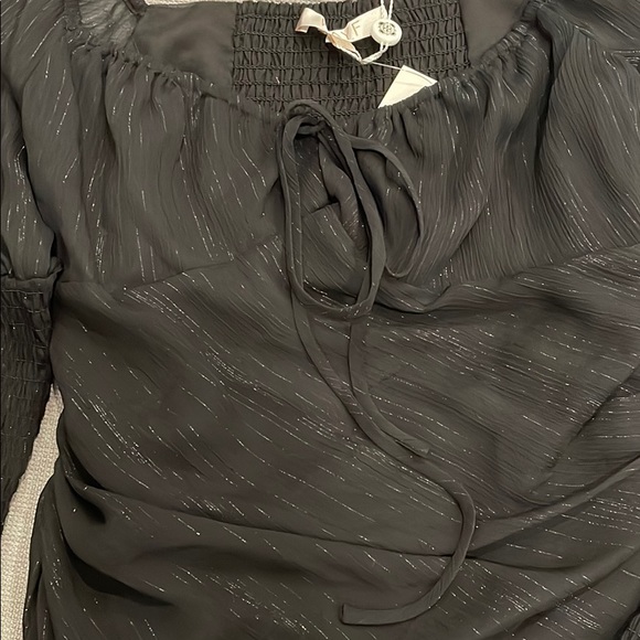 Wayf Black Top with Puff Sleeves - Picture 3 of 5